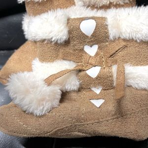 Baby soft bottom shoes